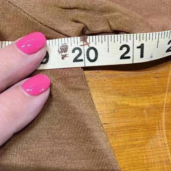 Zenana Women’s Top Dark Caramel L Relaxed Fit V-Neck Leopard Print Pocket Casual - Picture 7 of 8